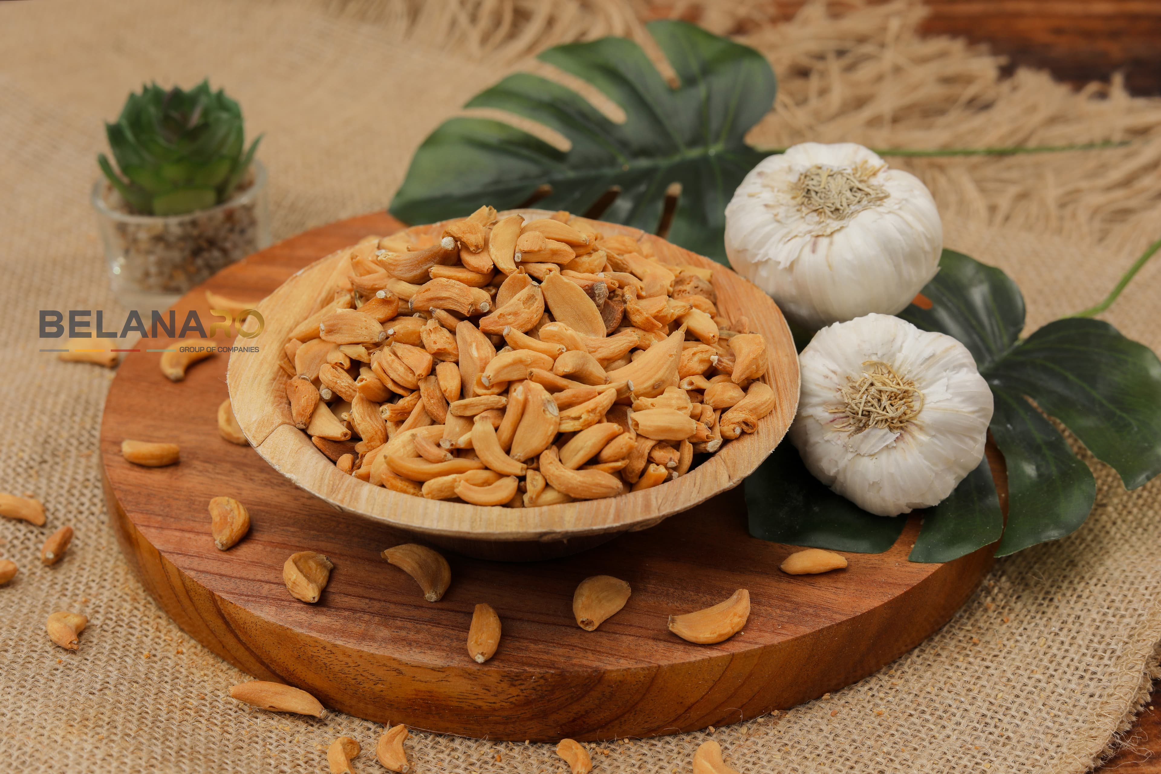 Dehydrated Garlic Flakes